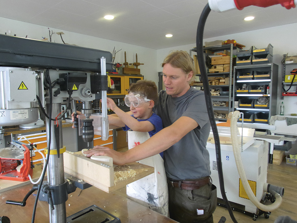 Therapiezentren: An der Werkbank